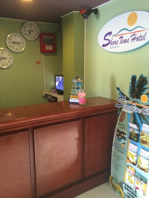 Shore Time Hotel - Annex Balabag  Bagian luar foto