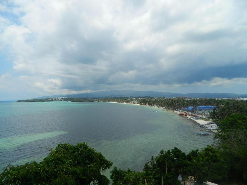 Shore Time Hotel - Annex Balabag  Bagian luar foto