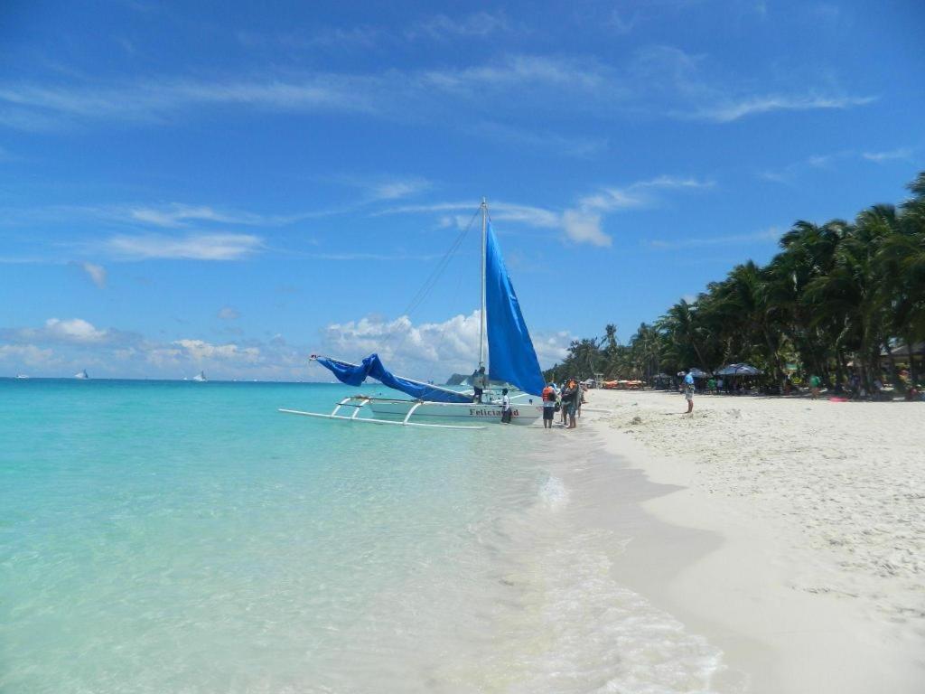 Shore Time Hotel - Annex Balabag  Bagian luar foto