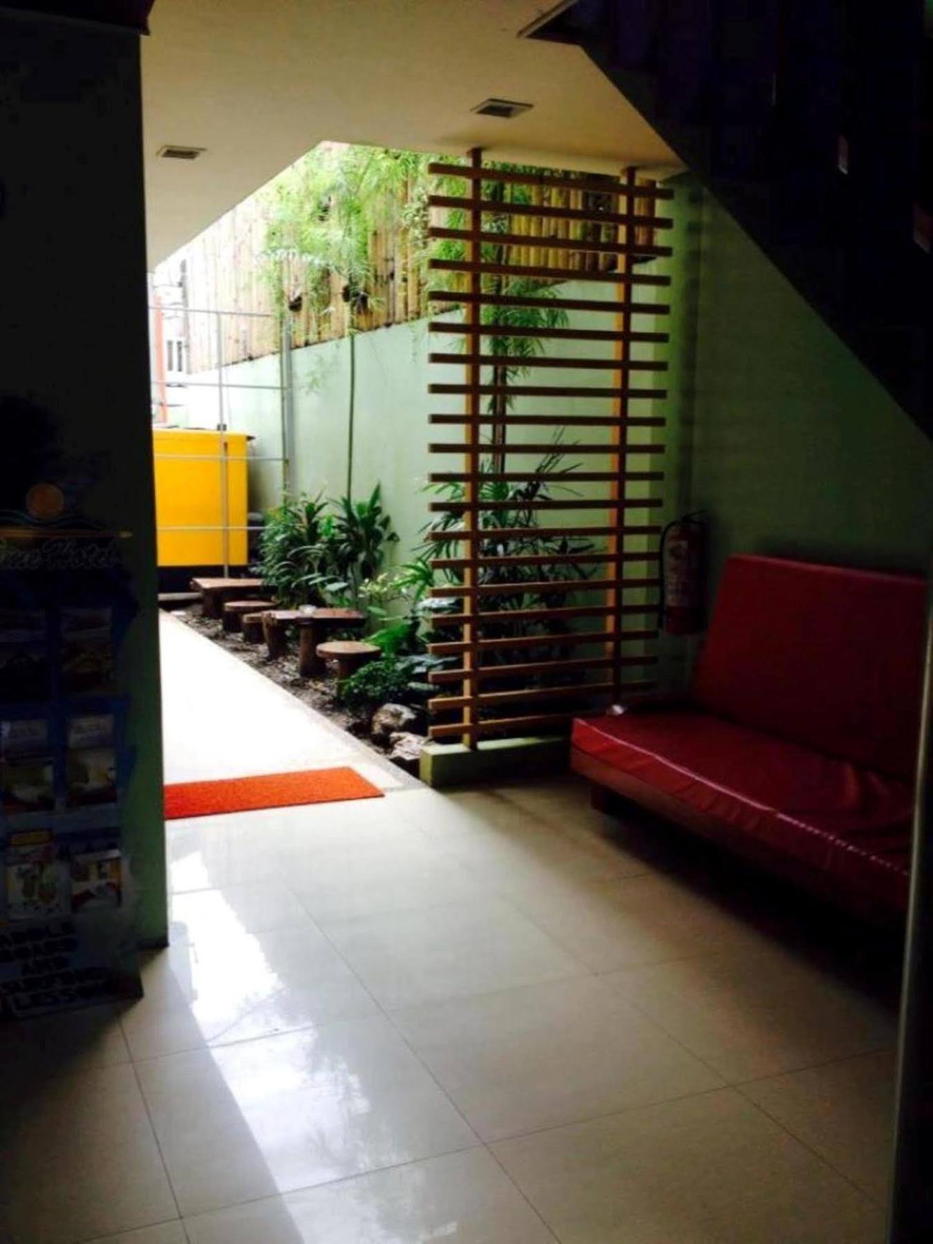 Shore Time Hotel - Annex Balabag  Bagian luar foto