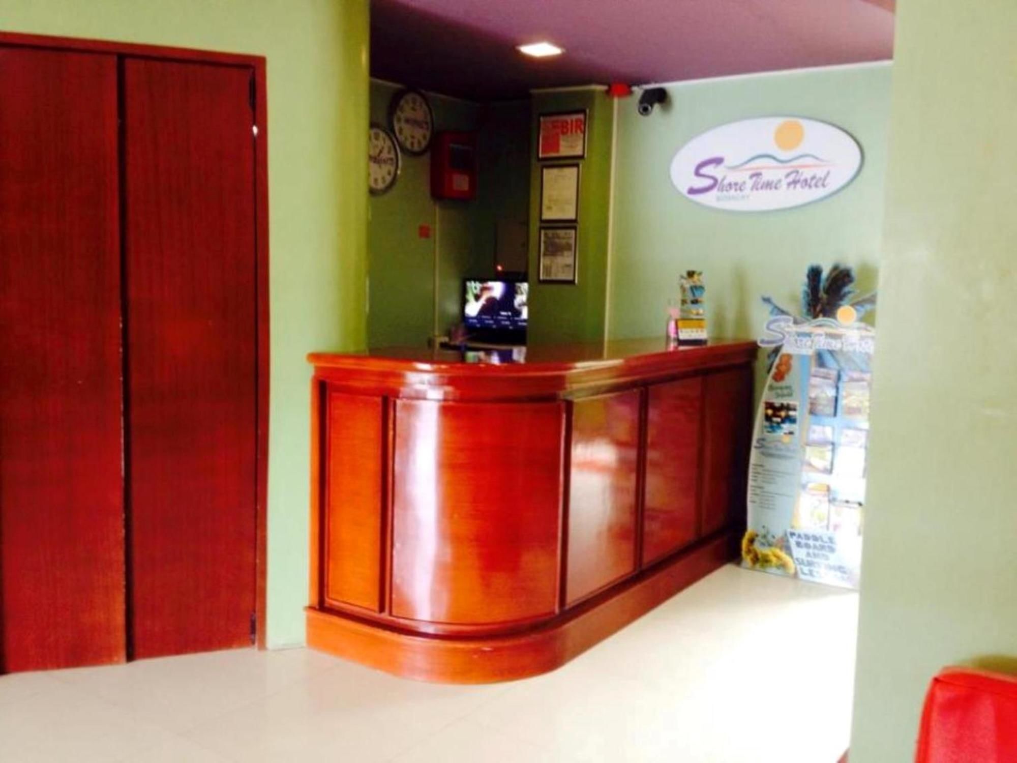 Shore Time Hotel - Annex Balabag  Bagian luar foto