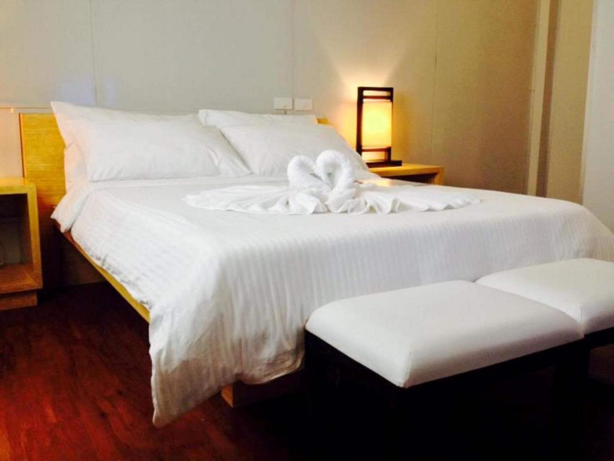 Shore Time Hotel - Annex Balabag  Bagian luar foto