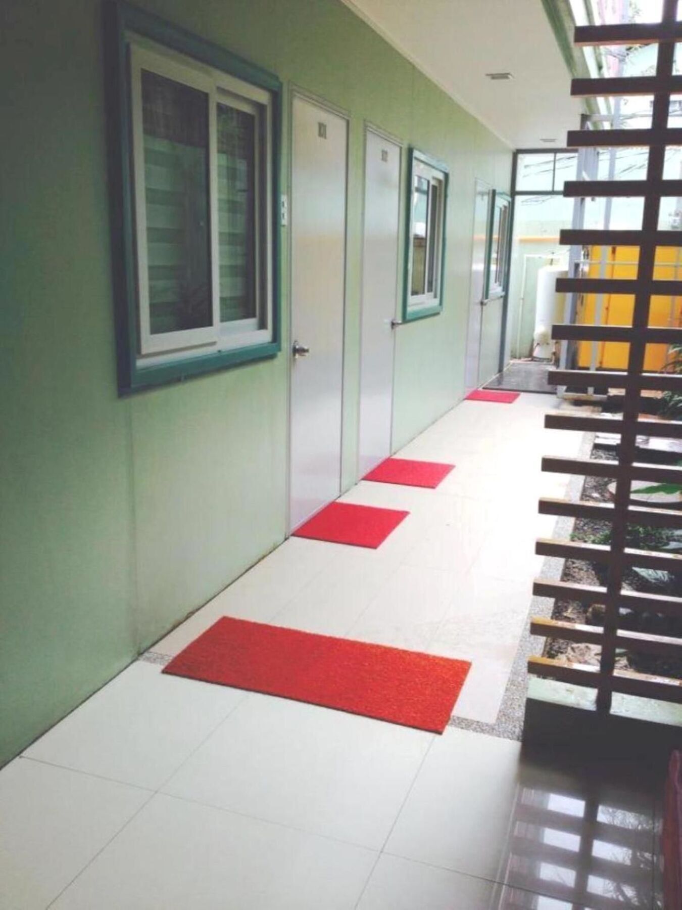 Shore Time Hotel - Annex Balabag  Bagian luar foto